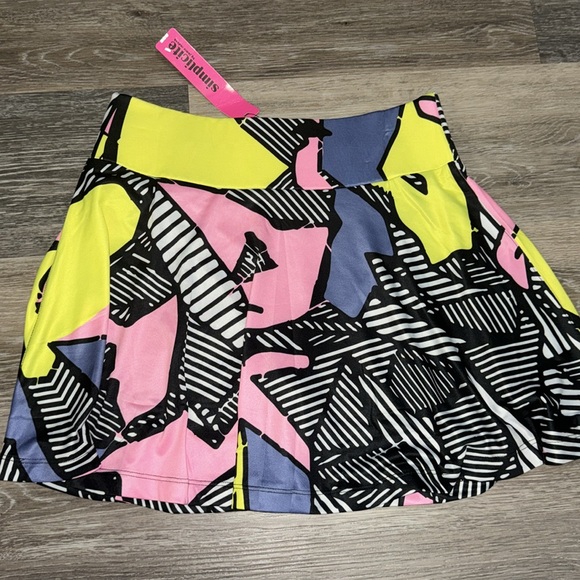 80s Themed Pink & Yellow Skort - Retro 80s Halloween Costume by Simplicité - Picture 3 of 4